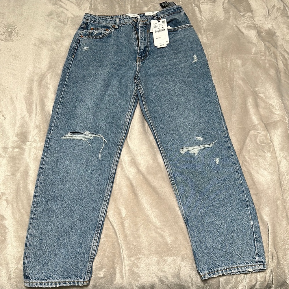 Zara Jeans The 90’s Mom Fit.